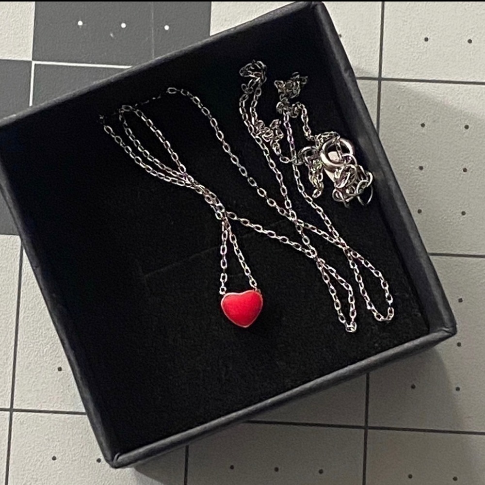 Dainty 925 Sterling Silver Red black Heart Necklace - Picture 6 of 7